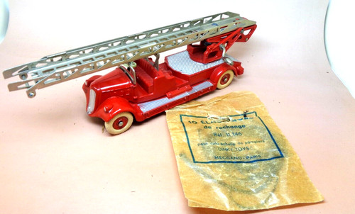Dinky toys réf 32d delahaye - toys,