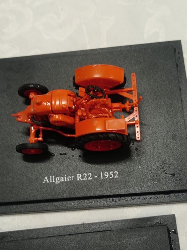 Vehicules miniatures tracteurs - vehicules,
