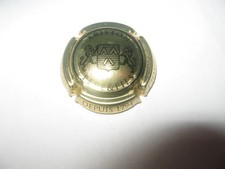 1 capsule de champagne Ariston Père et Fils Insc sur Ctr N°29 or et noir