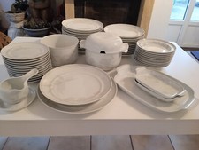 Hutschenreuther - Service Porcelaine Complet - Mod. Tavola Par Léonard - Kyoto 