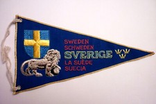 Fanion ancien de la SUÈDE Scandinavie - vintage - en tissu brodé