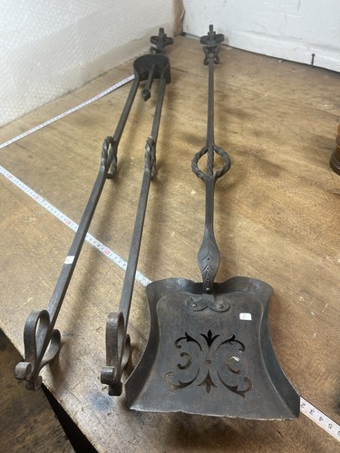 Outil ancienne pince pelle - outil,
