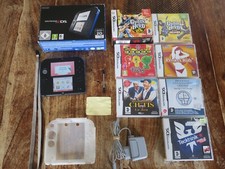 console NINTENDO 2DS  noire et bleue avec boîte + 7 jeux + accessoires