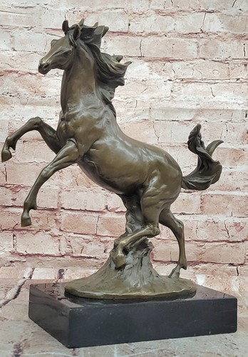 Figurine cheval rearing en - figurine, de
