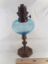 Lampe à pétrole réservoir