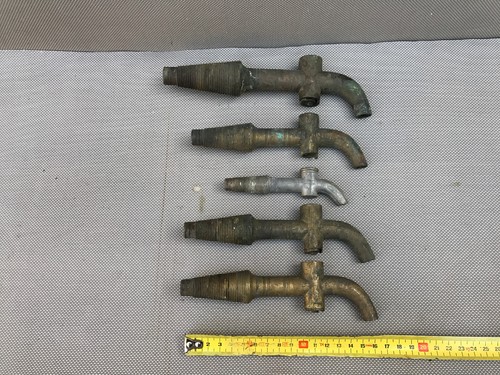 Lot anciens robinet laiton - lot,