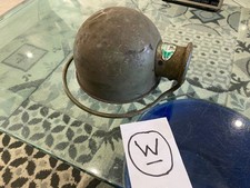 Lot W – 1 globe lampe usine