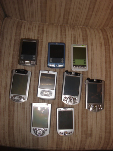 Lot vintage palm pilots - 9,
