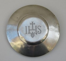Patène en argent vermeil pour calice , décor IHS , XVIIIème siècle , 12,8 cm