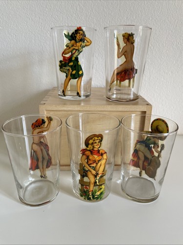 Lot verres anciens pin up - anciens, pin-up