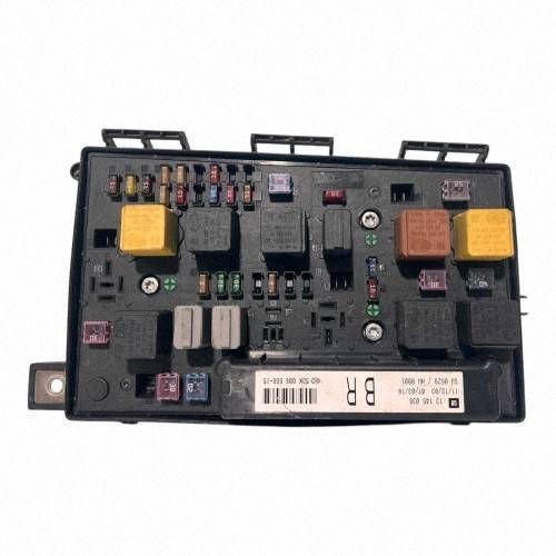 Boite fusibles moteur opel - boite,