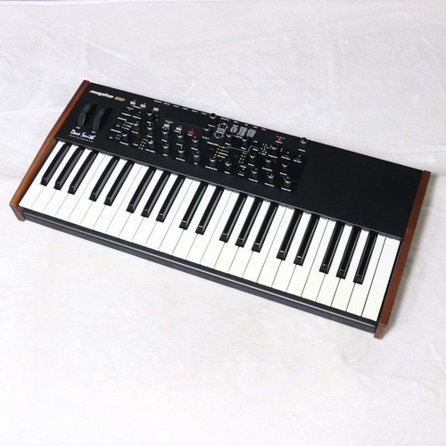 Dave smith instruments mopho - smith,