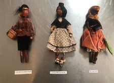 Trois poupées Peynet