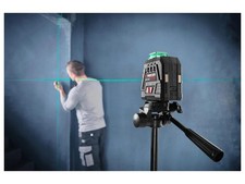 Niveau laser en croix avec