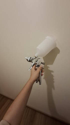 Pistolet peinture - a,