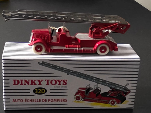 Auto échelle camion pompiers - auto,