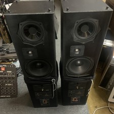 A pair of Mirage 1295iS stand