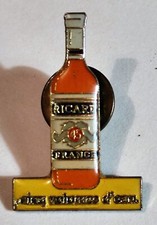 A08 / Pin's Pins Pin VINTAGE ricard 5 volumes d'eau