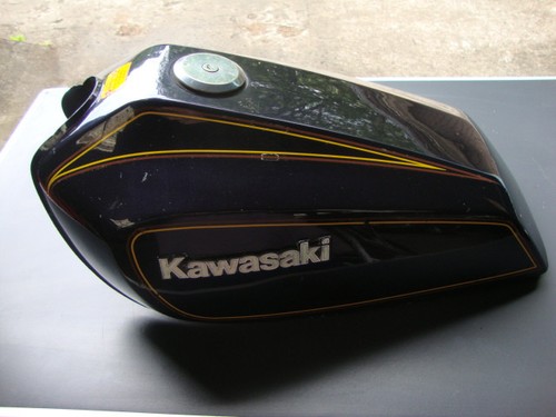 Kawasaki 650 tank incl - 650,