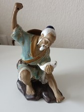 Pêcheur  En Terre Cuite ou céramique émaillée Asiatique signé 