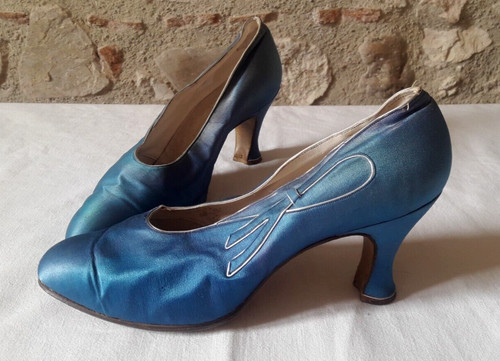 Anciennes chaussures escarpins - anciennes,