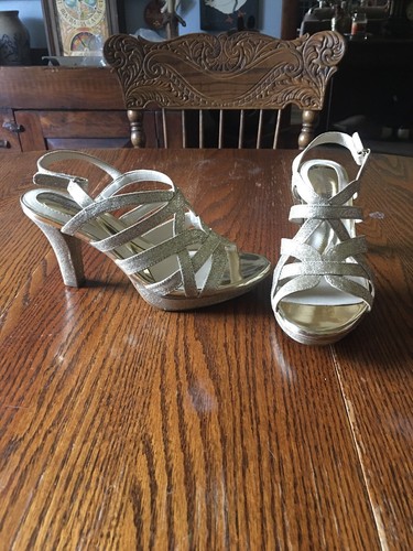 Naturalizer gold heels - naturalizer,