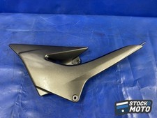 Cache sous selle gauche KAWASAKI ZR-7 de 1999 à 2004.