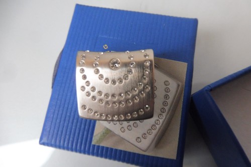 Pendentif pierre lang très - lang,,