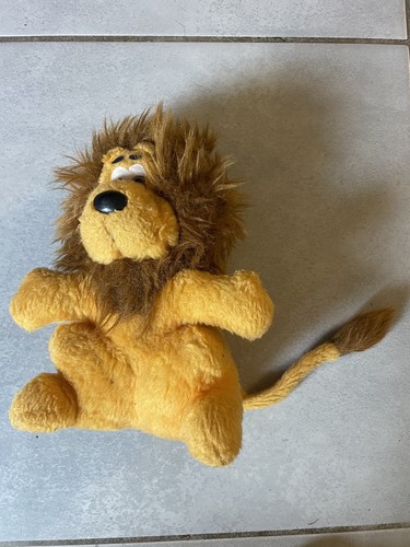 Peluche lion credit - lion,