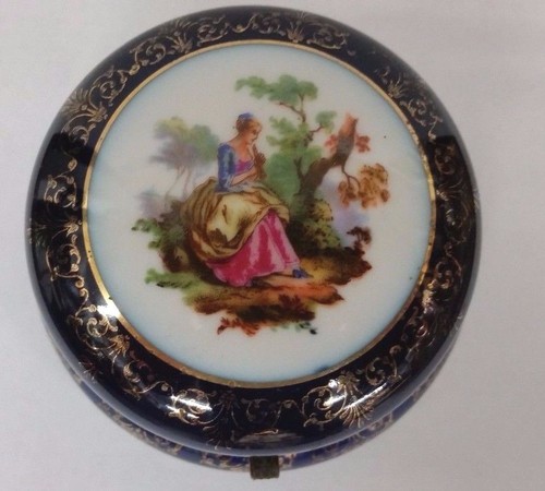 Porcelain trinket box - porcelain,