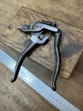 Pince avoyer outils anciens - à,