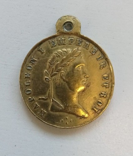 Petite médaille fantaisie