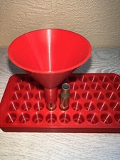 Entonnoir rouge conçu pour le