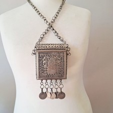 Collier Boite porte coran