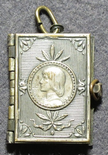 Pendentif français livre - pendentif,