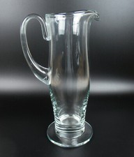 Pichet en verre créateur