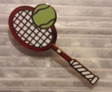 PIN'S raquette Tennis SAGGAY