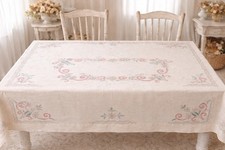 Nappe en lin brodée main