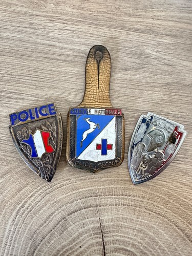 Lot anciens insignes - anciens,
