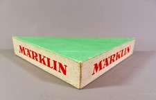 MÄRKLIN - PRESENTOIRE POUR MINIATURES 1/43 ème - JOUET ANCIEN