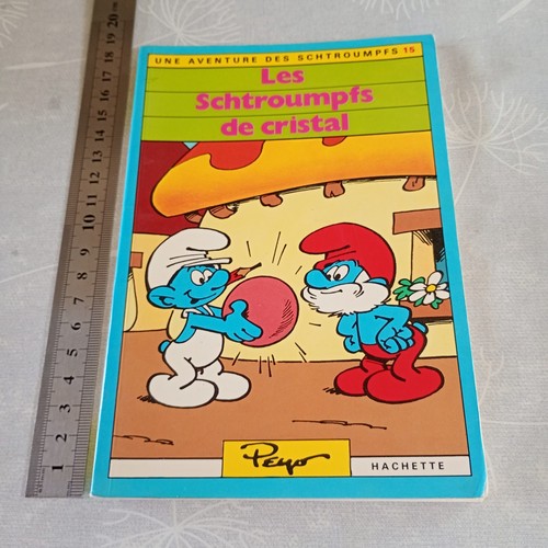 Livre les schtroumpfs - livre,