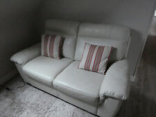 Canapé cuir pleine fleur blanc cassé 2 places. Etat impeccable