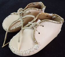 Ancienne petite chaussures