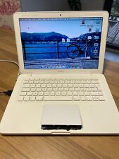 macbook blanc 2009 Apple