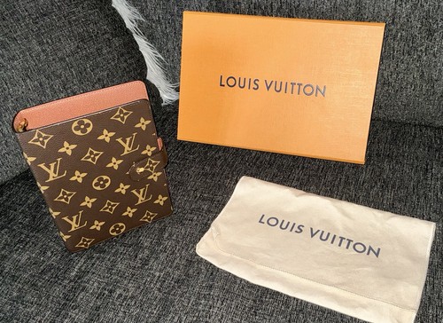 Louis Vuitton Medium 6 Ring