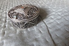 ancienne petite boite métal