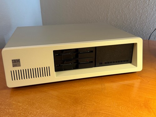 Vintage ibm 5160 computer - vintage,