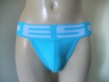 SLIP HOMME SEXY AVEC FESSE SUSPENDU ES COLLECTION COULEUR BLEU CLAIR