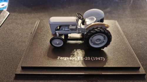 Tracteur hachette fergusson - hachette,