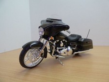 HARLEY DAVIDSON 2015 STREET GLIDE SPECIAL noir 1/12
